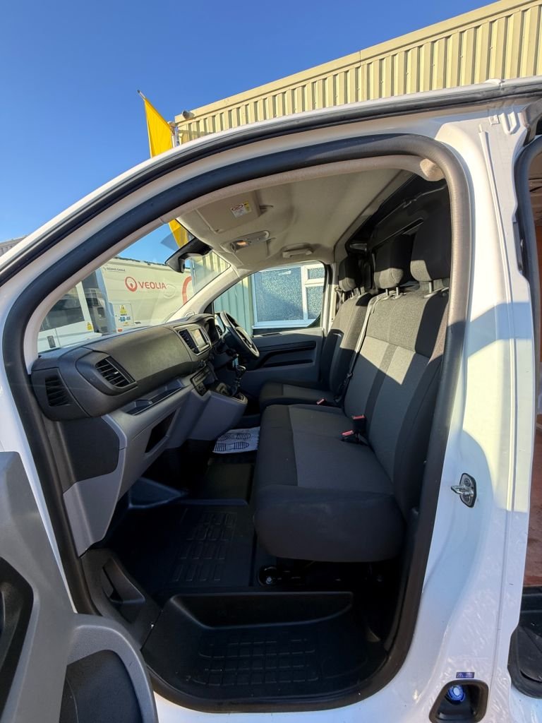 Used Vauxhall Vivaro 2022 for sale - 76642713: Photo 23