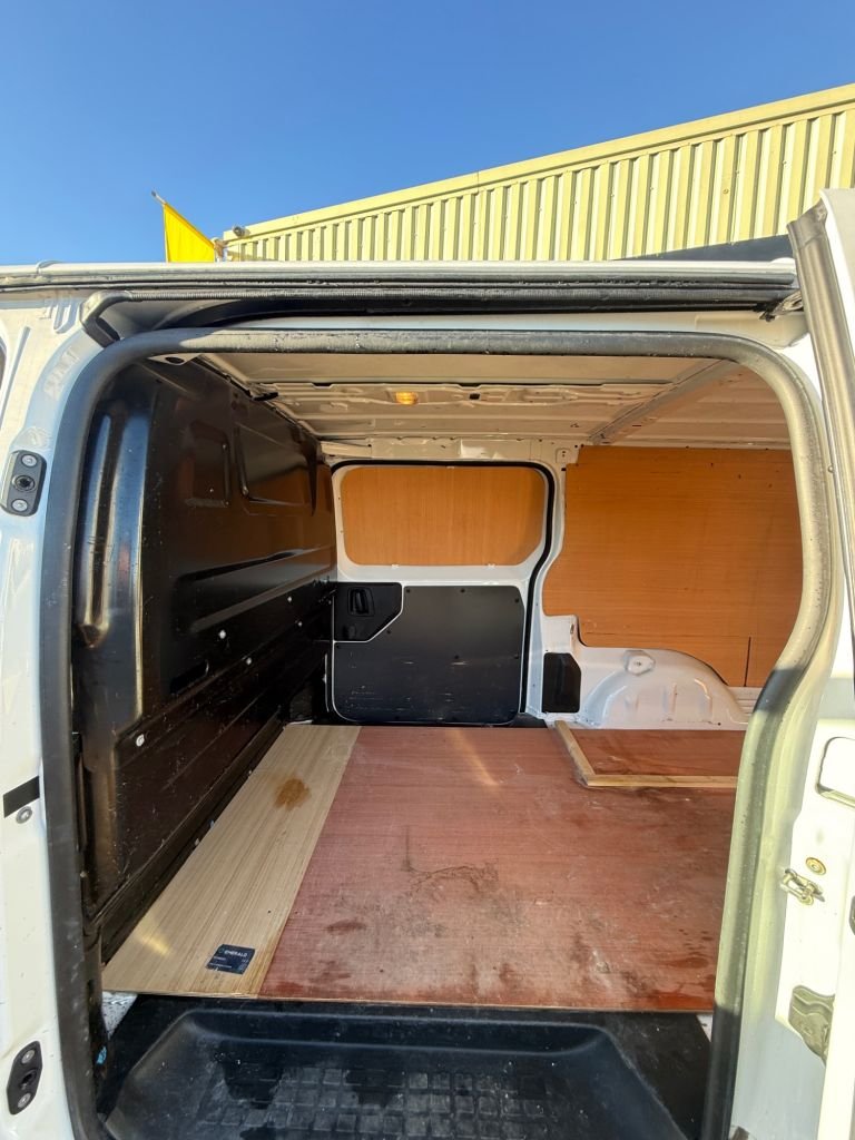 Used Vauxhall Vivaro 2022 for sale - 76642713: Photo 25