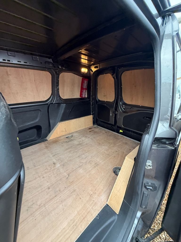 Used Peugeot Partner 2022 for sale - 76867871: Photo 22