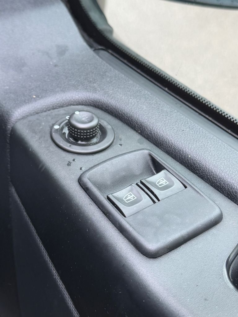 Used Vauxhall Vivaro 2018 for sale - 77631867: Photo 12