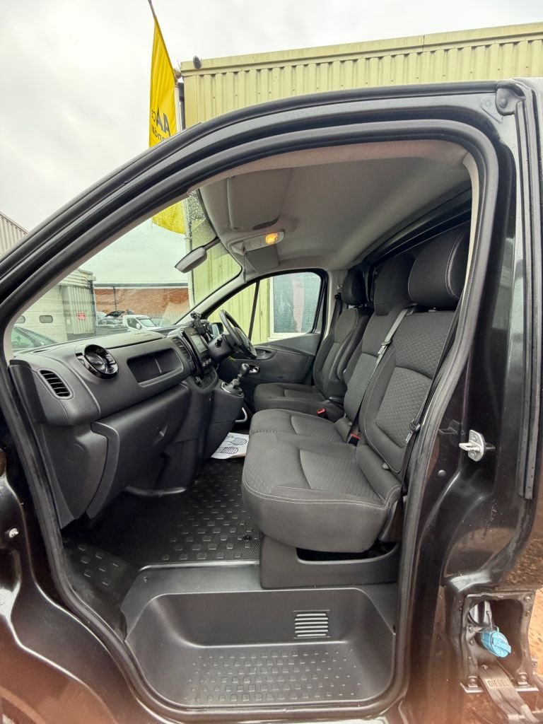 Used Vauxhall Vivaro 2018 for sale - 77631867: Photo 17
