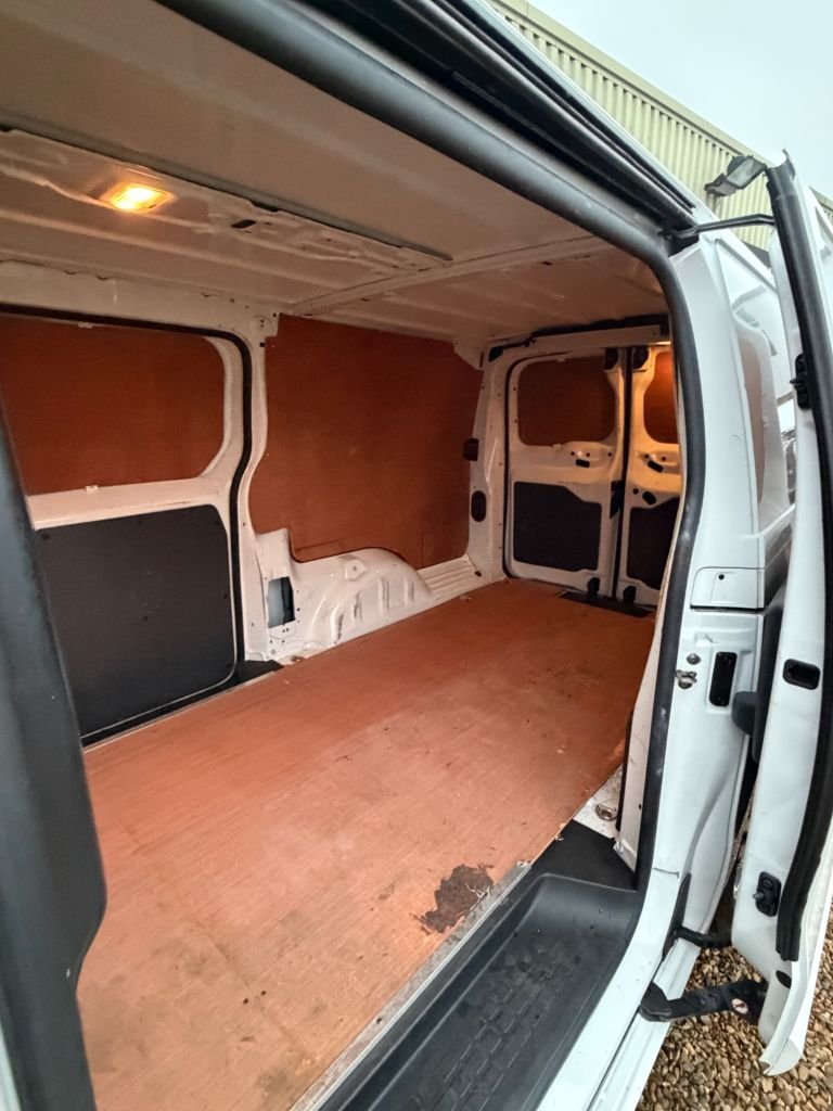 Used Vauxhall Vivaro 2020 for sale - 77642239: Photo 25