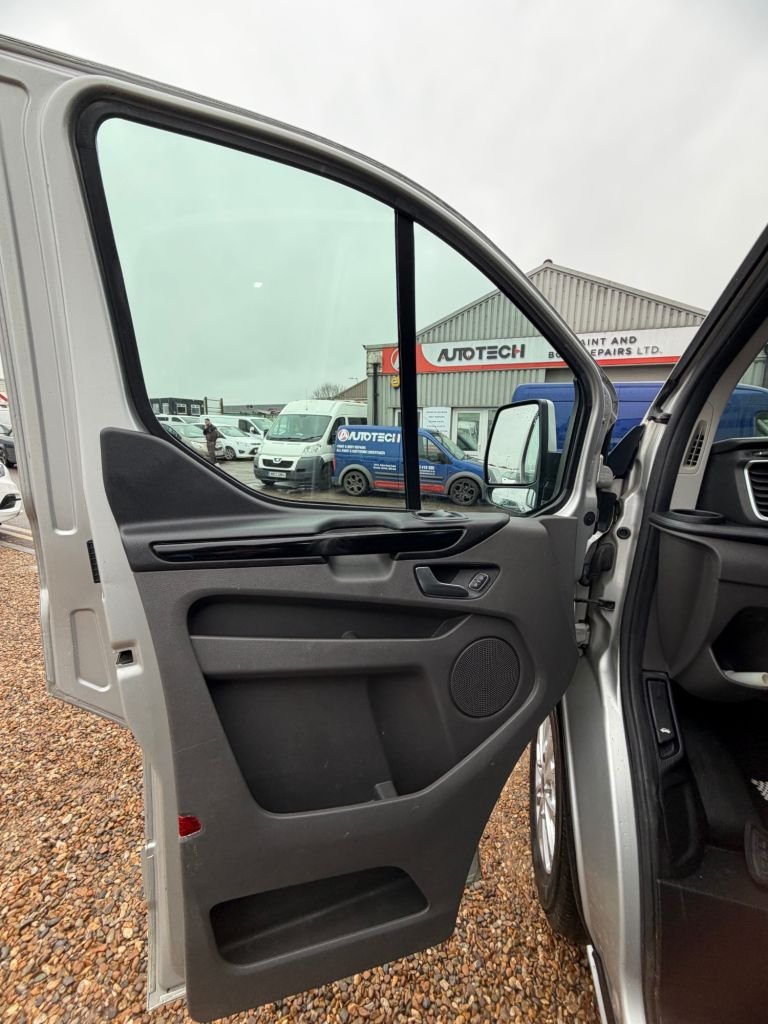 Used Ford Transit Custom 2018 for sale - 77547036: Photo 24