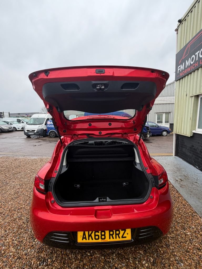 Used Renault Clio 2018 for sale - 77547342: Photo 21