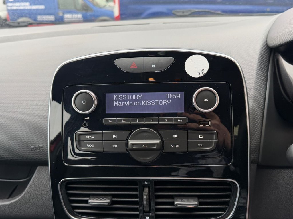 Used Renault Clio 2018 for sale - 77547342: Photo 25