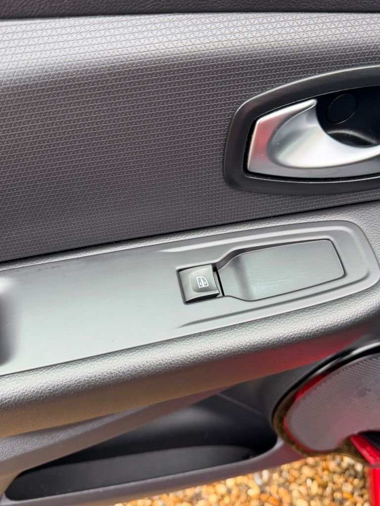 Used Renault Clio 2018 for sale - 77547342: Photo 26