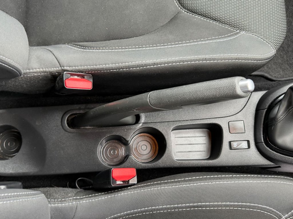 Used Renault Clio 2018 for sale - 77547342: Photo 33