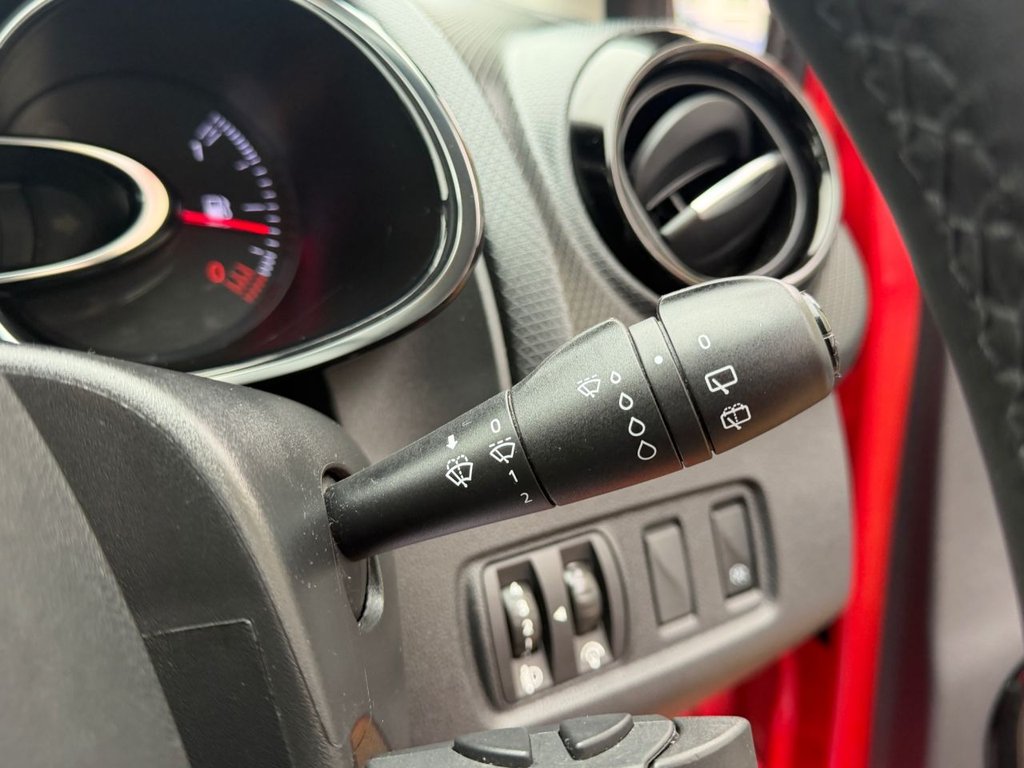 Used Renault Clio 2018 for sale - 77547342: Photo 39