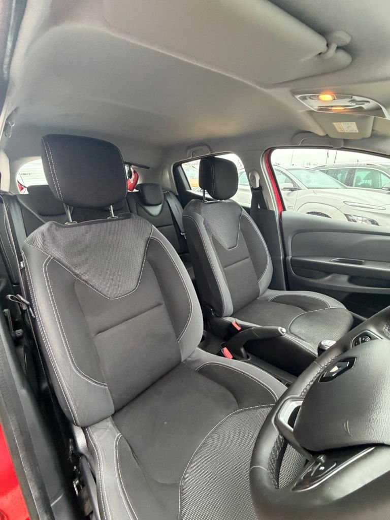 Used Renault Clio 2018 for sale - 77547342: Photo 41