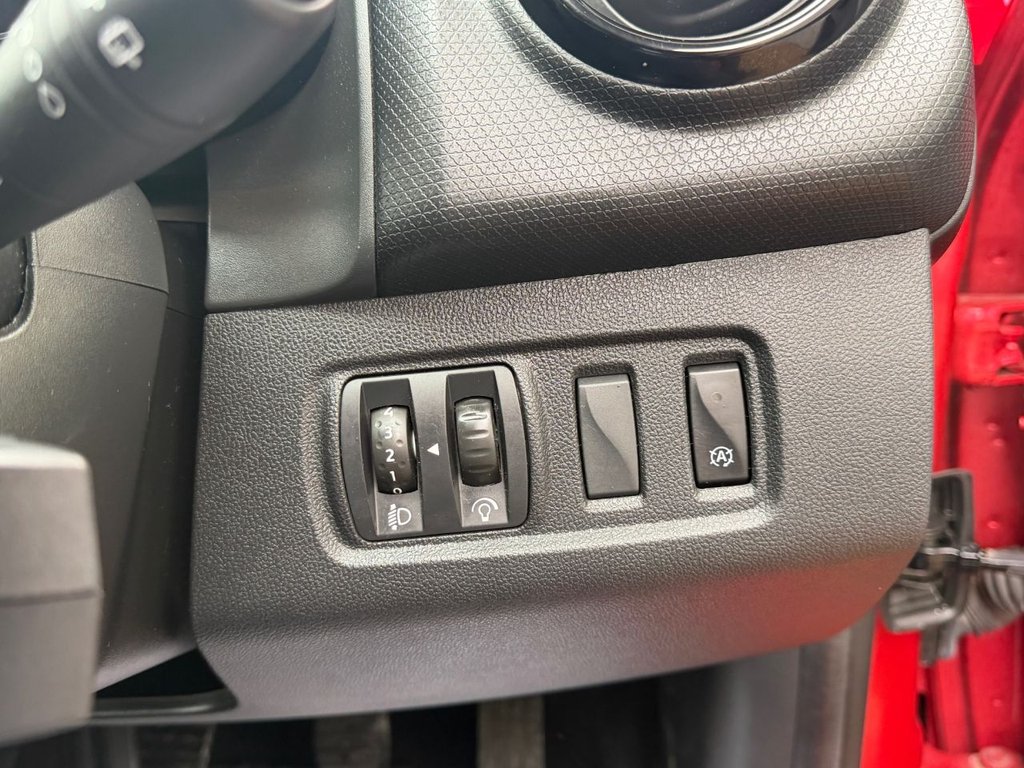 Used Renault Clio 2018 for sale - 77547342: Photo 42