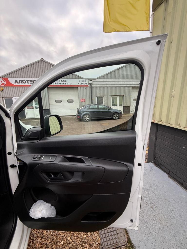 Used Peugeot Partner 2019 for sale - 76323523: Photo 14