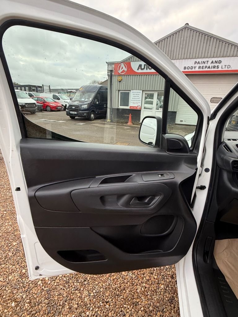 Used Peugeot Partner 2019 for sale - 76323523: Photo 22