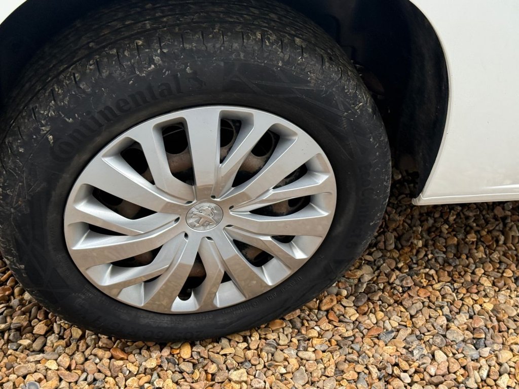 Used Peugeot Partner 2019 for sale - 76323523: Photo 46