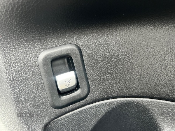 Used Mercedes-Benz C Class 2014 for sale - 76296440: Photo 15