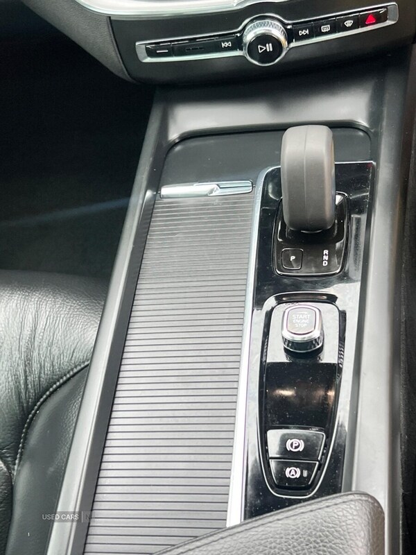 Used Volvo XC60 2021 for sale - 76153623: Photo 8