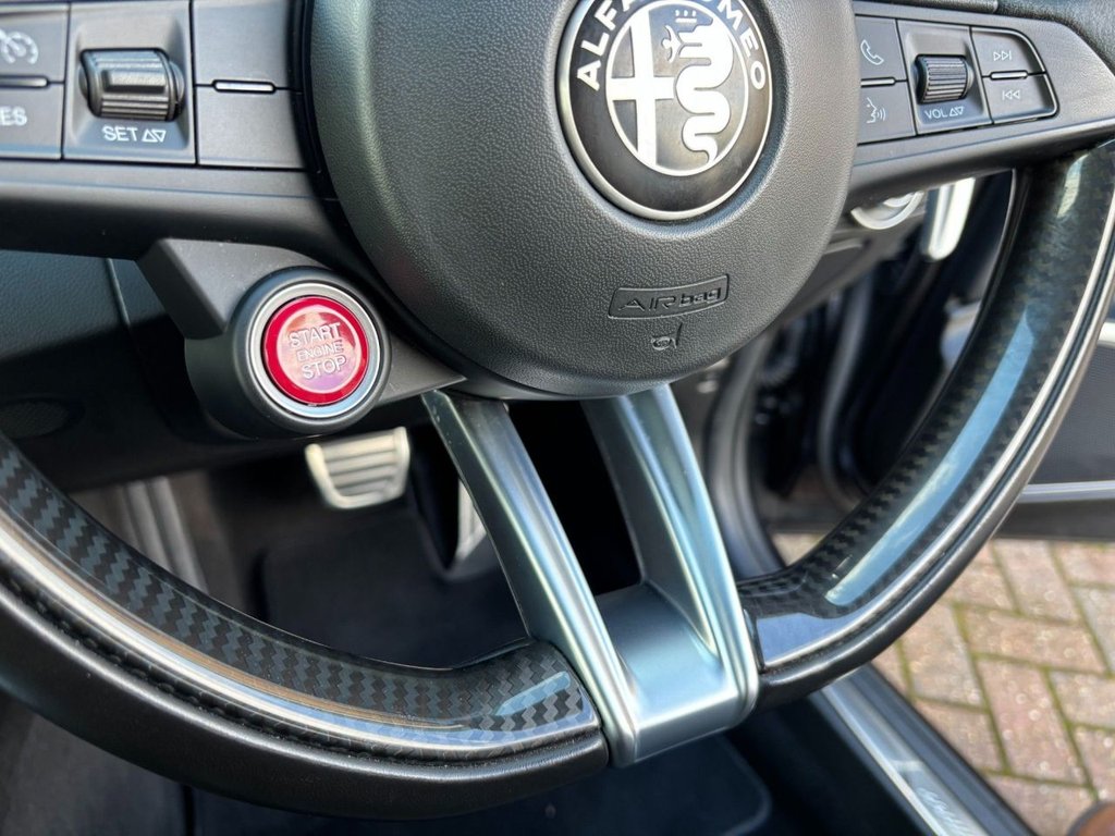 Used Alfa Romeo Giulia 2017 for sale - 76647171: Photo 11