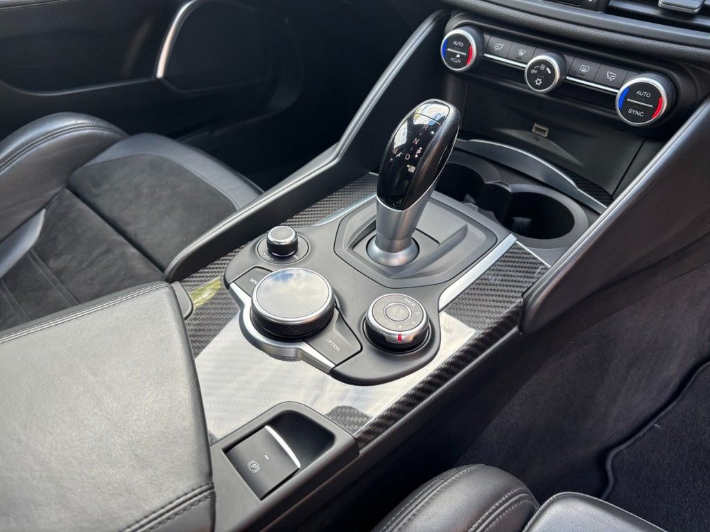 Used Alfa Romeo Giulia 2017 for sale - 76647171: Photo 17