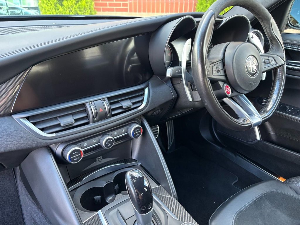 Used Alfa Romeo Giulia 2017 for sale - 76647171: Photo 2