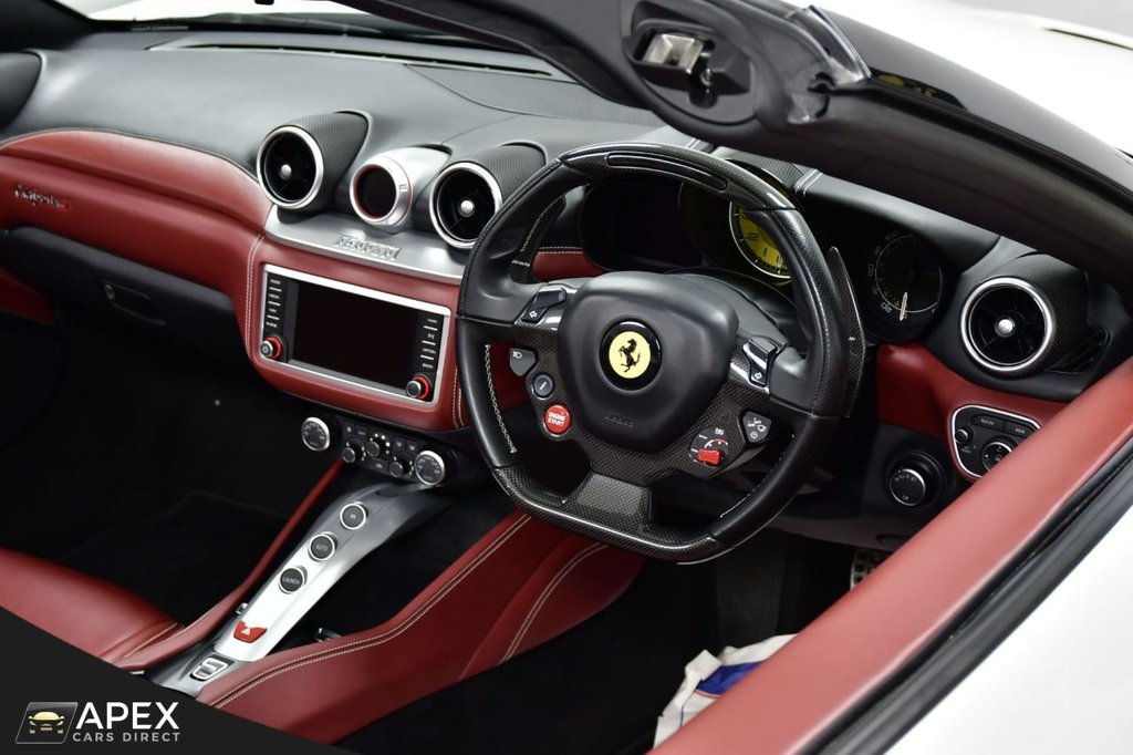 Used Ferrari California 2016 for sale - 76647182: Photo 2