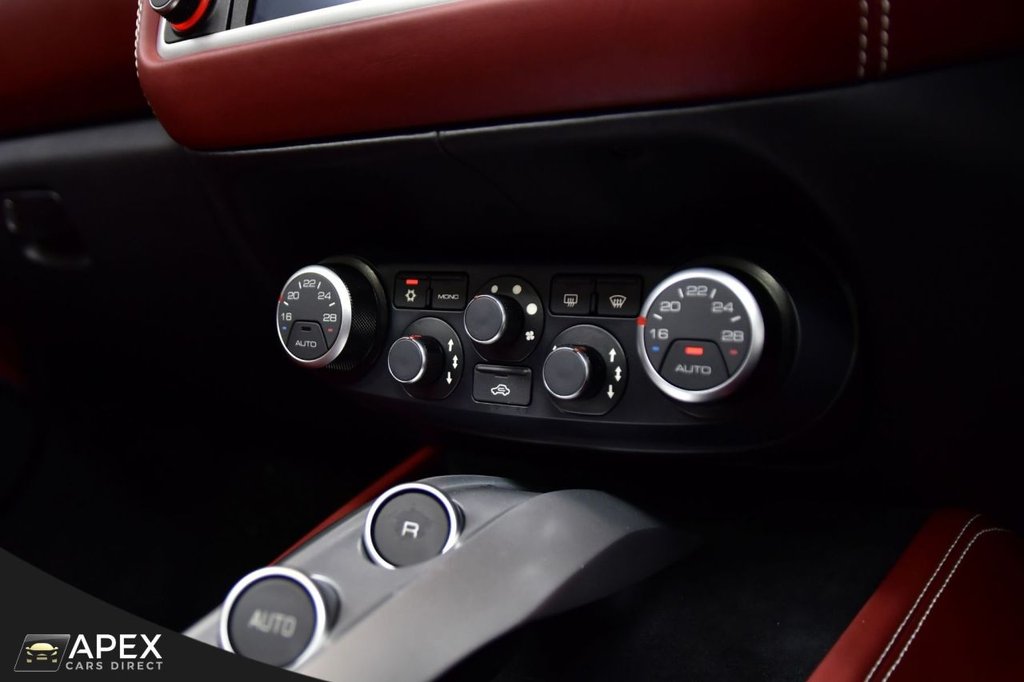 Used Ferrari California 2016 for sale - 76647182: Photo 22