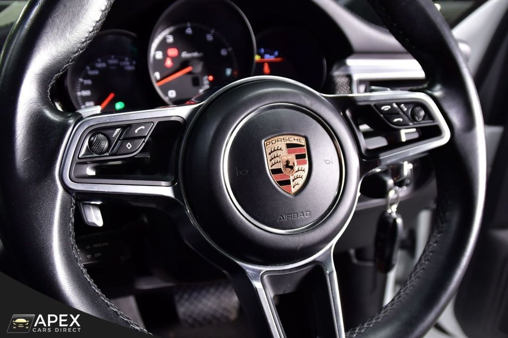 Used Porsche Macan 2018 for sale - 77188663: Photo 15