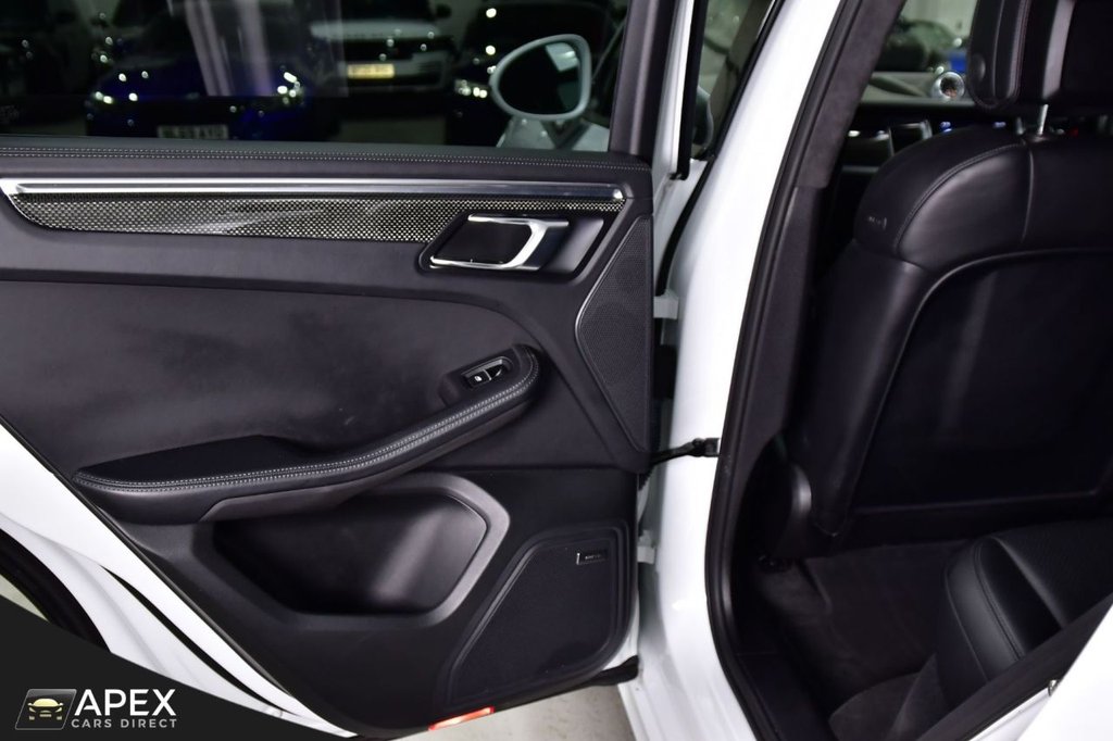 Used Porsche Macan 2018 for sale - 77188663: Photo 40