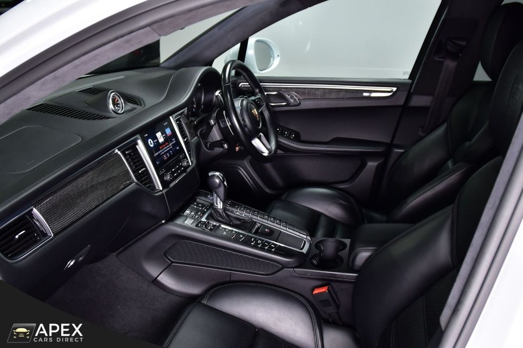 Used Porsche Macan 2018 for sale - 77188663: Photo 43