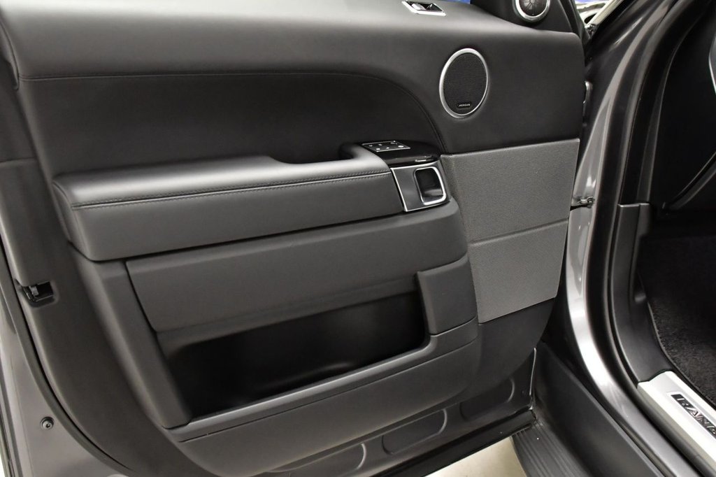 Used Land Rover Range Rover Sport 2019 for sale - 77152917: Photo 39