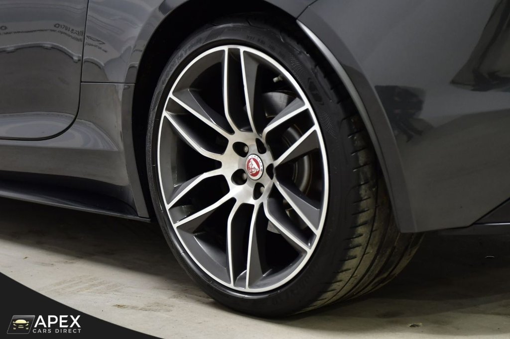 Used Jaguar F-Type 2019 for sale - 77275933: Photo 17