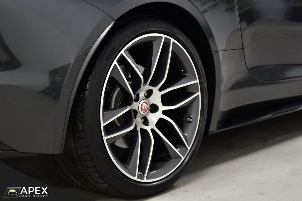 Used Jaguar F-Type 2019 for sale - 77275933: Photo 19