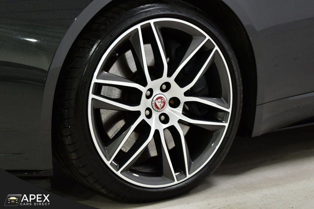 Used Jaguar F-Type 2019 for sale - 77275933: Photo 4