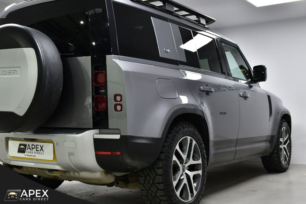 Used Land Rover Defender 2021 for sale - 76647174: Photo 11