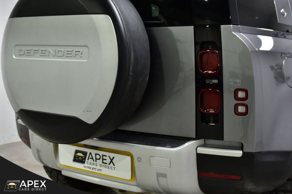 Used Land Rover Defender 2021 for sale - 76647174: Photo 20