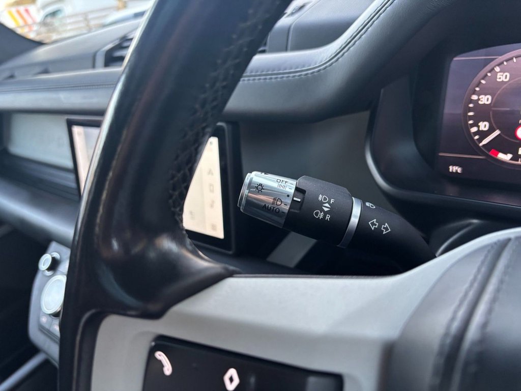 Used Land Rover Defender 2021 for sale - 76647174: Photo 21