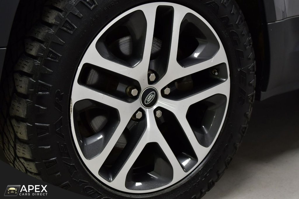 Used Land Rover Defender 2021 for sale - 76647174: Photo 28