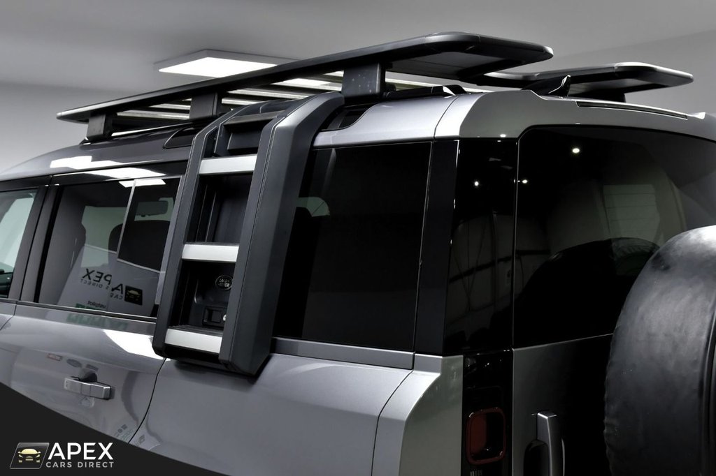 Used Land Rover Defender 2021 for sale - 76647174: Photo 34