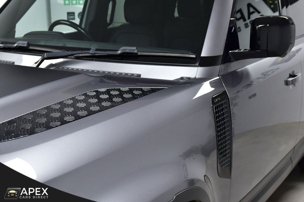 Used Land Rover Defender 2021 for sale - 76647174: Photo 36