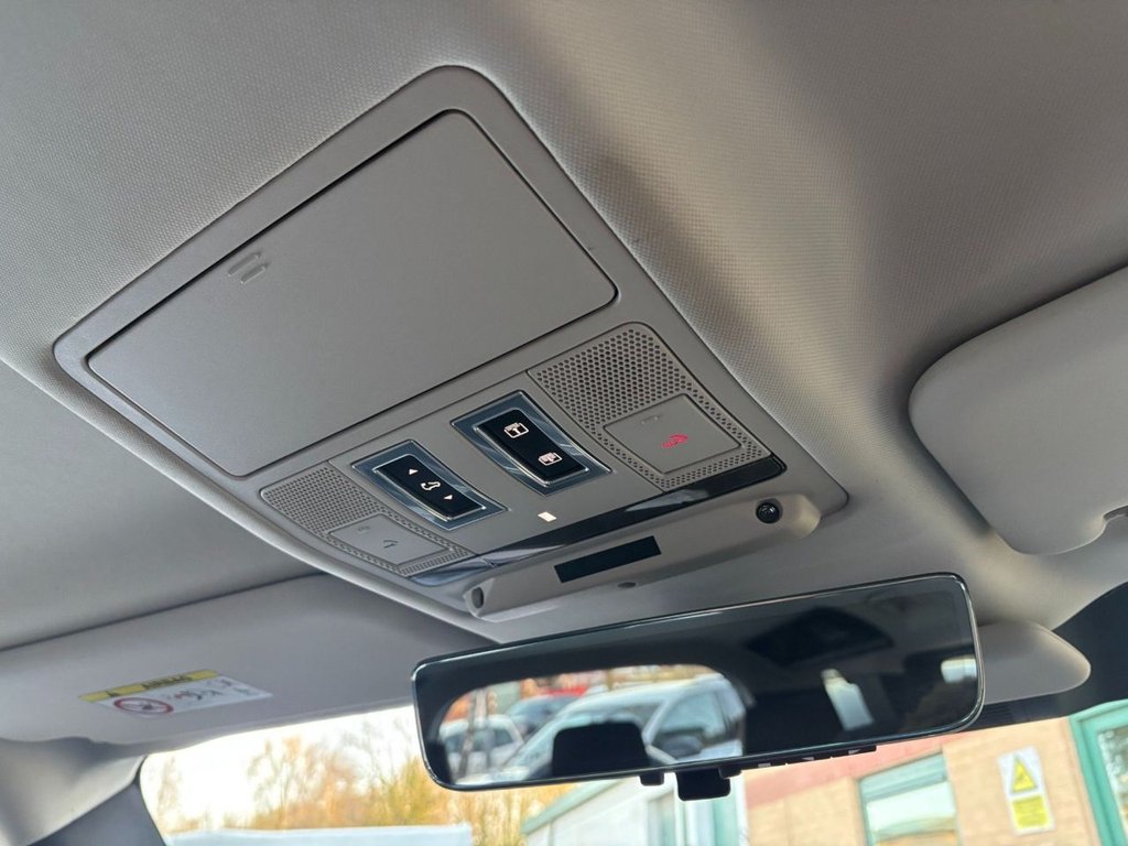 Used Land Rover Defender 2021 for sale - 76647174: Photo 49