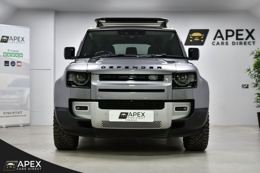 Used Land Rover Defender 2021 for sale - 76647174: Photo 5