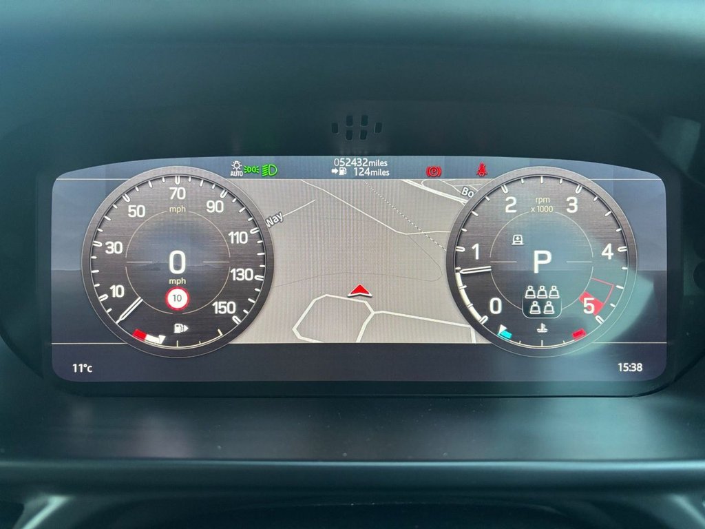 Used Land Rover Defender 2021 for sale - 76647174: Photo 6