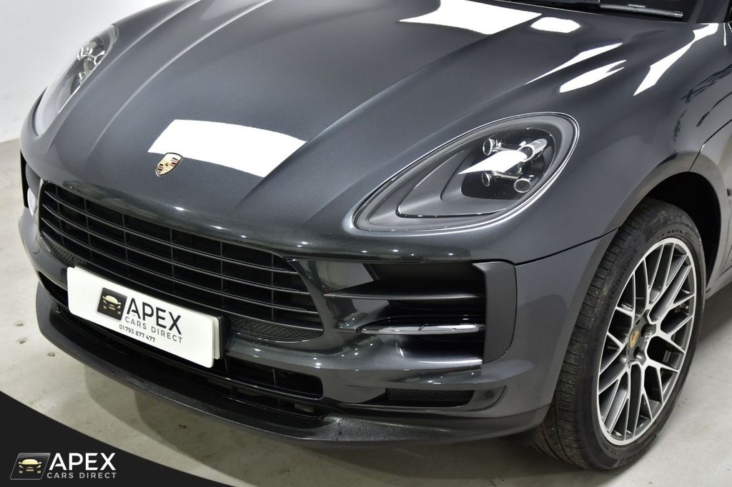 Used Porsche Macan 2020 for sale - 77038053: Photo 17