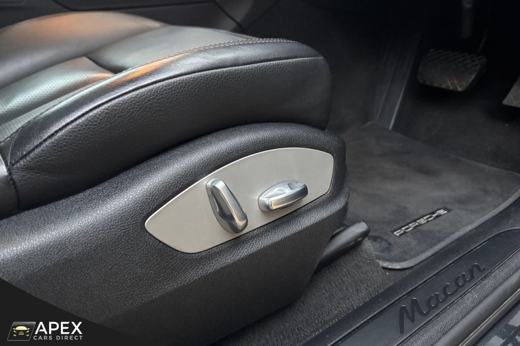 Used Porsche Macan 2020 for sale - 77038053: Photo 18