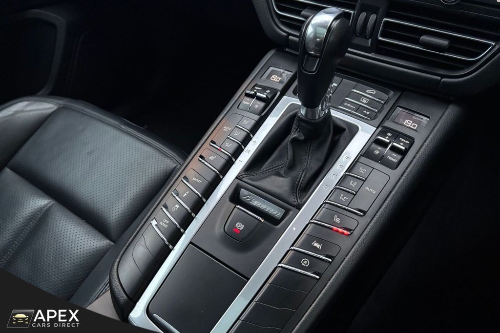 Used Porsche Macan 2020 for sale - 77038053: Photo 25