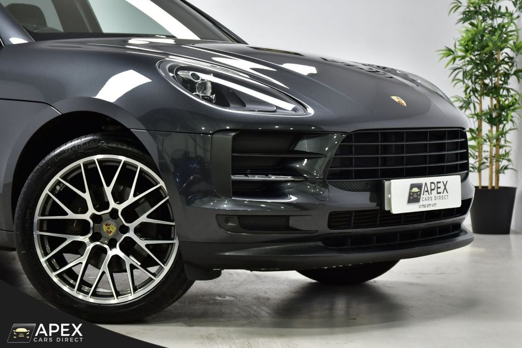 Used Porsche Macan 2020 for sale - 77038053: Photo 26