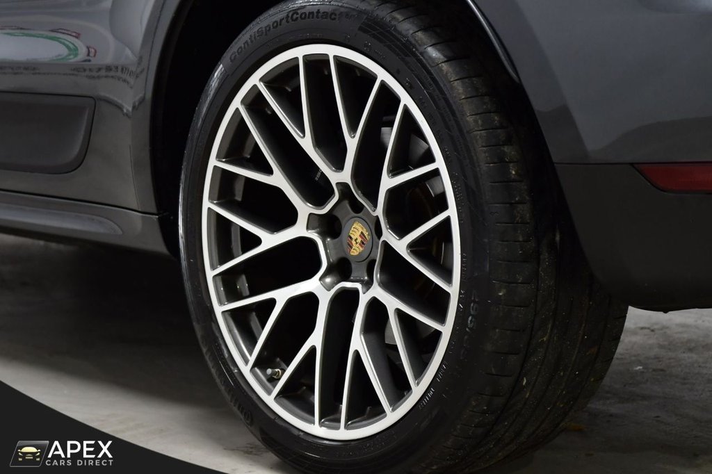 Used Porsche Macan 2020 for sale - 77038053: Photo 34