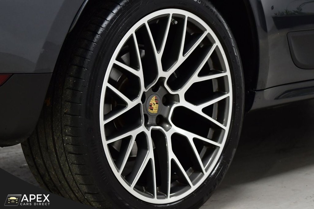 Used Porsche Macan 2020 for sale - 77038053: Photo 43