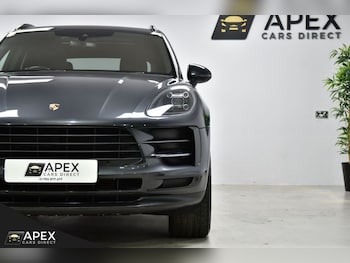 Used Porsche Macan 2020 for sale - 77038053: Photo