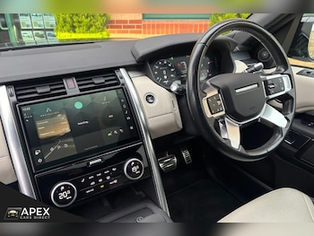 Used Land Rover Discovery 2021 for sale - 77037950: Photo