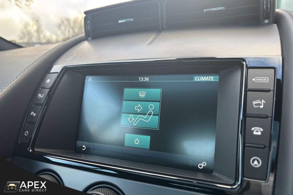 Used Jaguar F-Type 2016 for sale - 76910518: Photo 50