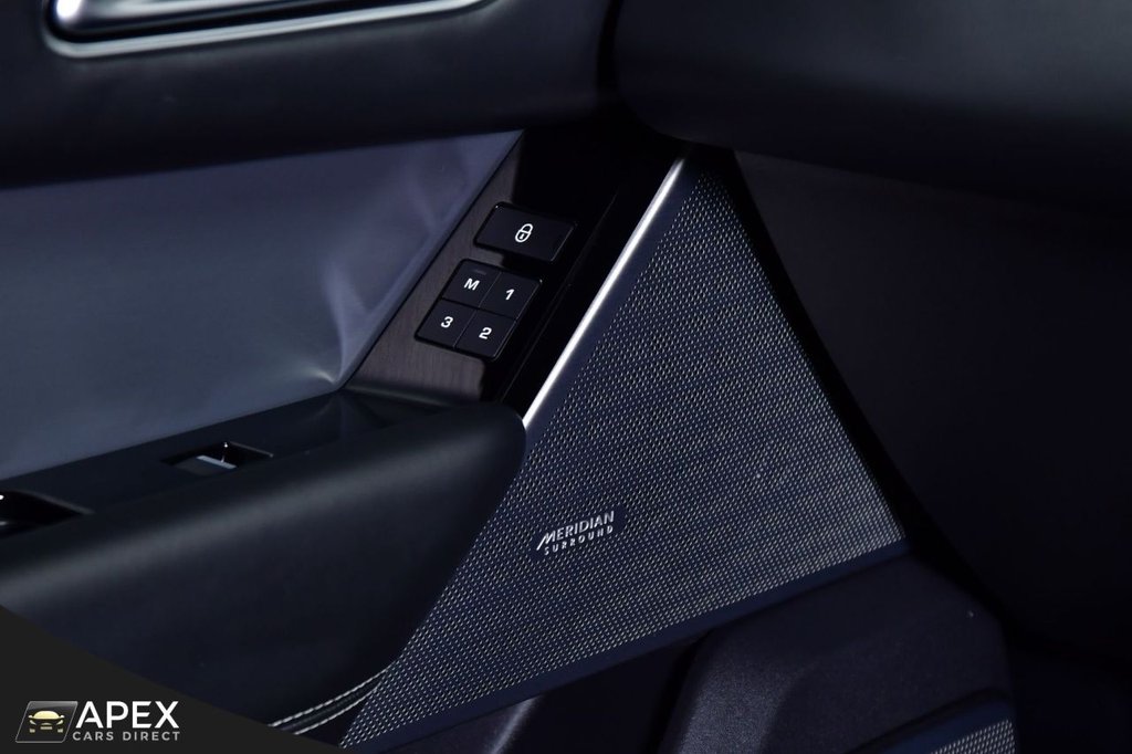 Used Land Rover Range Rover Velar 2019 for sale - 76647183: Photo 16